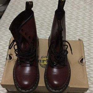 Dr martens cherry red
